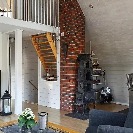 Seaside Fisherman S Haven-by Traum Tatil Evi Steinsbo