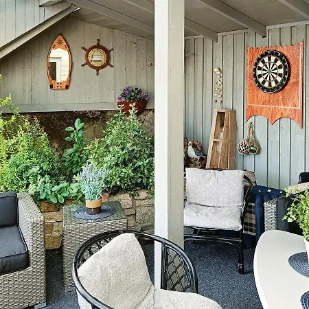 Seaside Fisherman S Haven-by Traum *