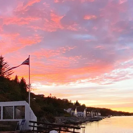 Seaside Fisherman S Haven-by Traum Steinsbo