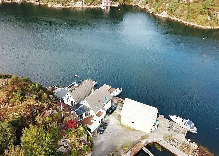 Seaside Fisherman S Haven-by Traum